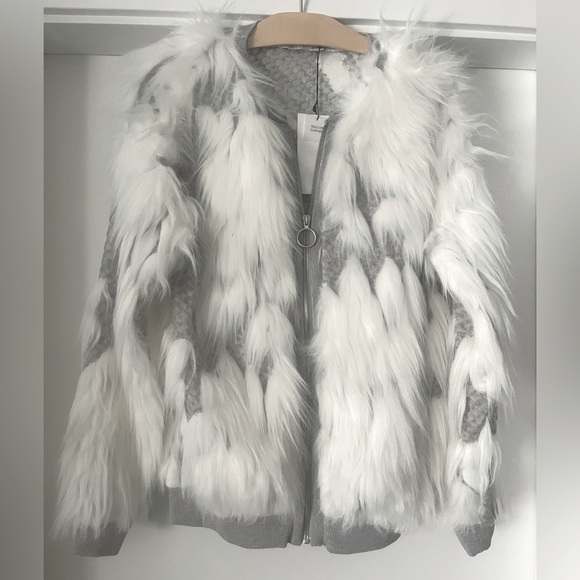 BNWT Zara Grey Jacket White Fur S *Unique* - Picture 1 of 4